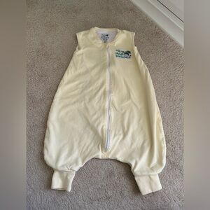 EUC Baby Merlin’s Magic Footie Sleep Sack (Cream, Large 12-18 months)